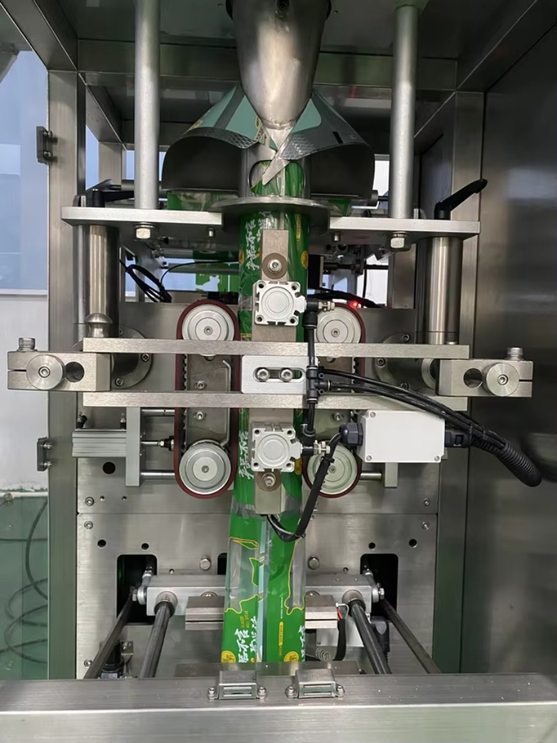 Vertikale Verpackungsmaschine  – Food Packed Snacks Bewertung und Preis
